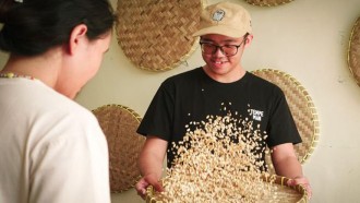 Tokopedia Bagikan Kisah Benny Santoso yang Sukses Bikin Olahan Tempe Jadi Berbagai Kreasi Unik 