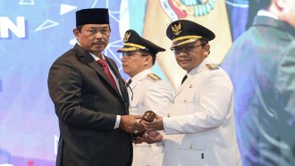 Pj Gubernur Jateng Lantik Pj Bupati Kudus dan Tegal