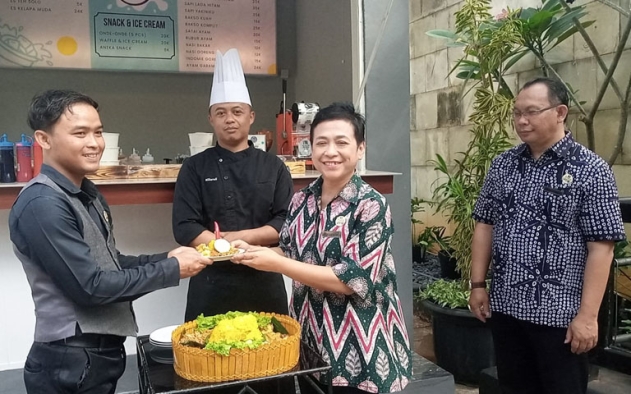 Sediakan Menu Praktis dan Sehat, Grand Candi Hotel Semarang Launching Drive Thru