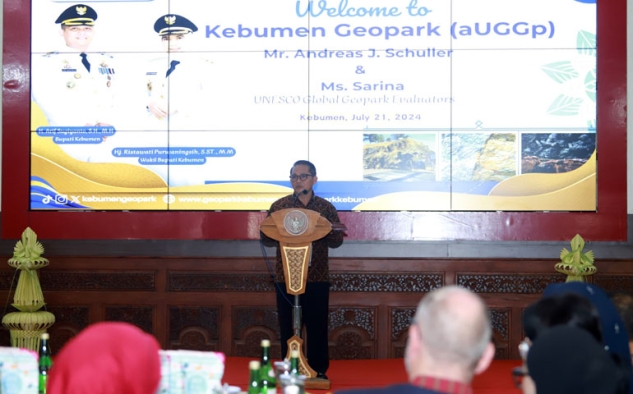 Dua Asesor Geopark dari Unesco, Disambut Pemkab Kebumen dengan Tarian dan Musik Tradisional